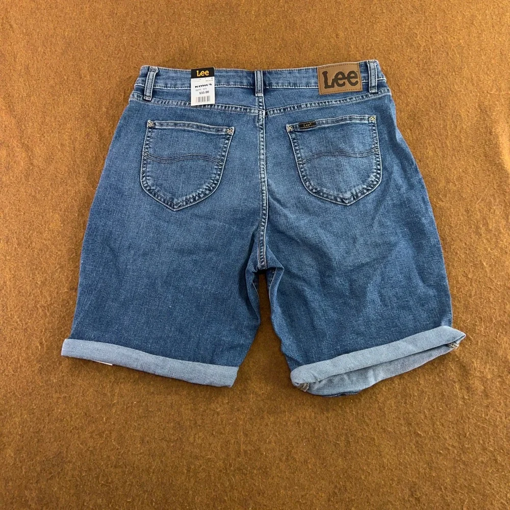 Lee Womens 12 Medium Blue Legendary Style Bermuda Denim Shorts NWT